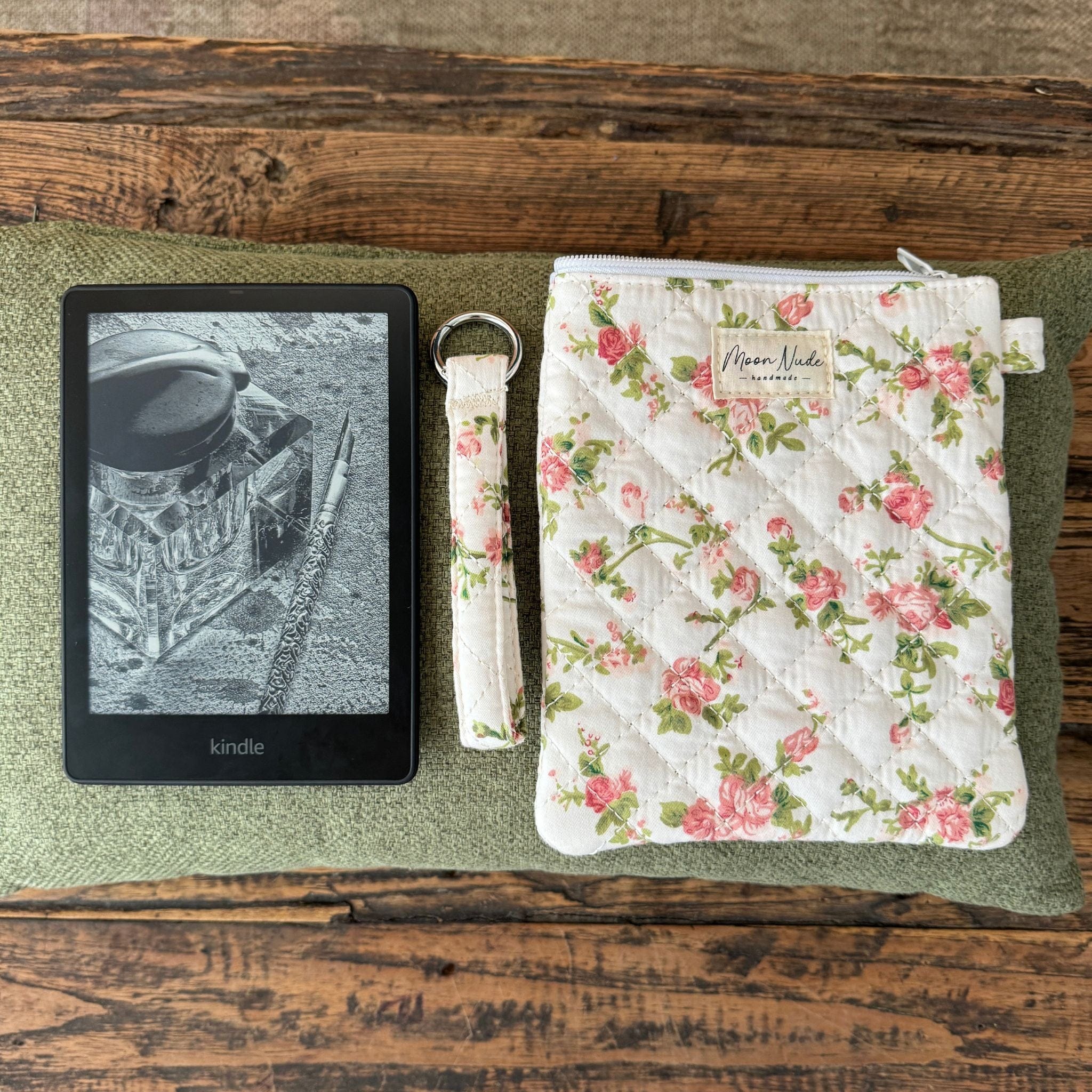 Moon Nude Roze eReader Pouch