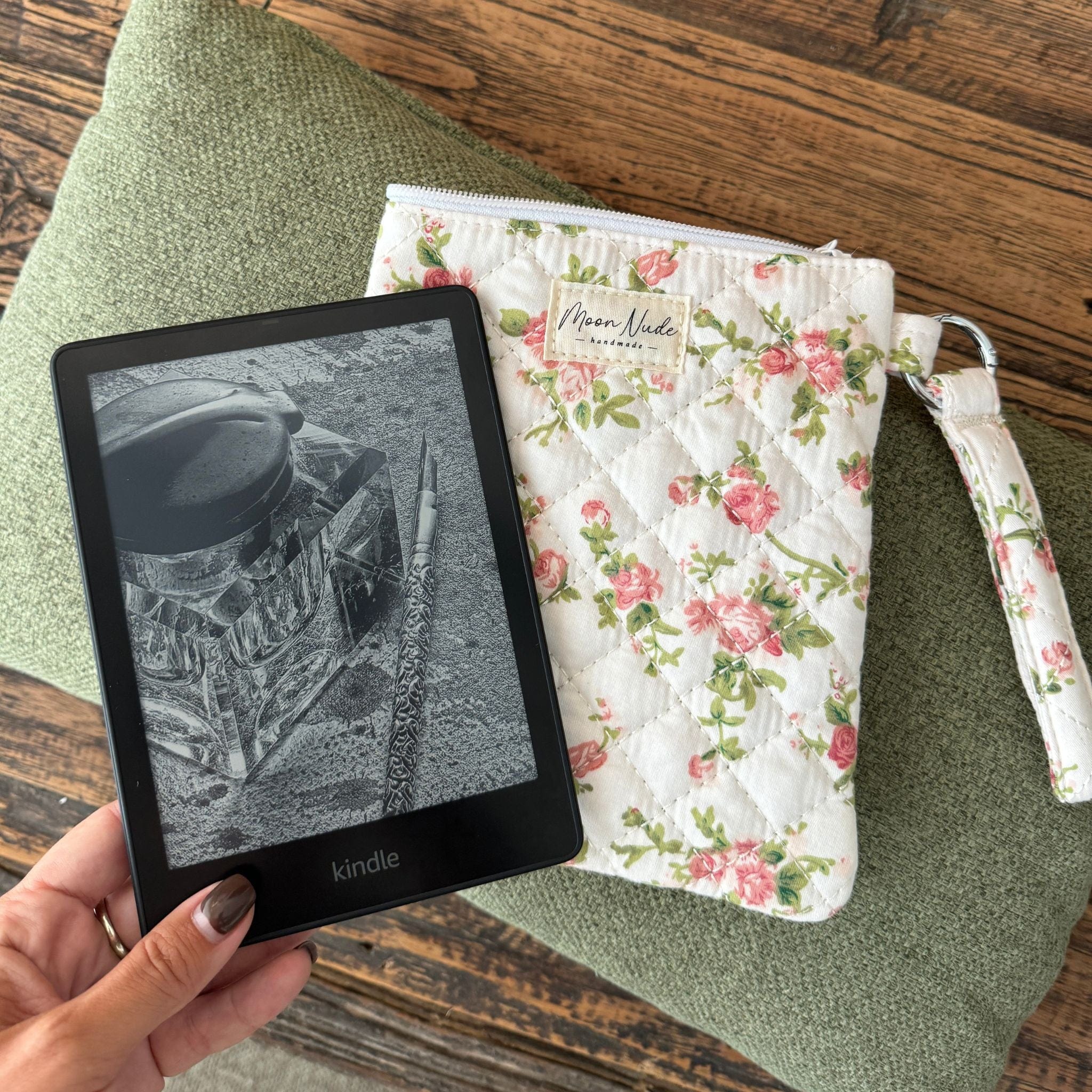 Moon Nude Roze eReader Pouch